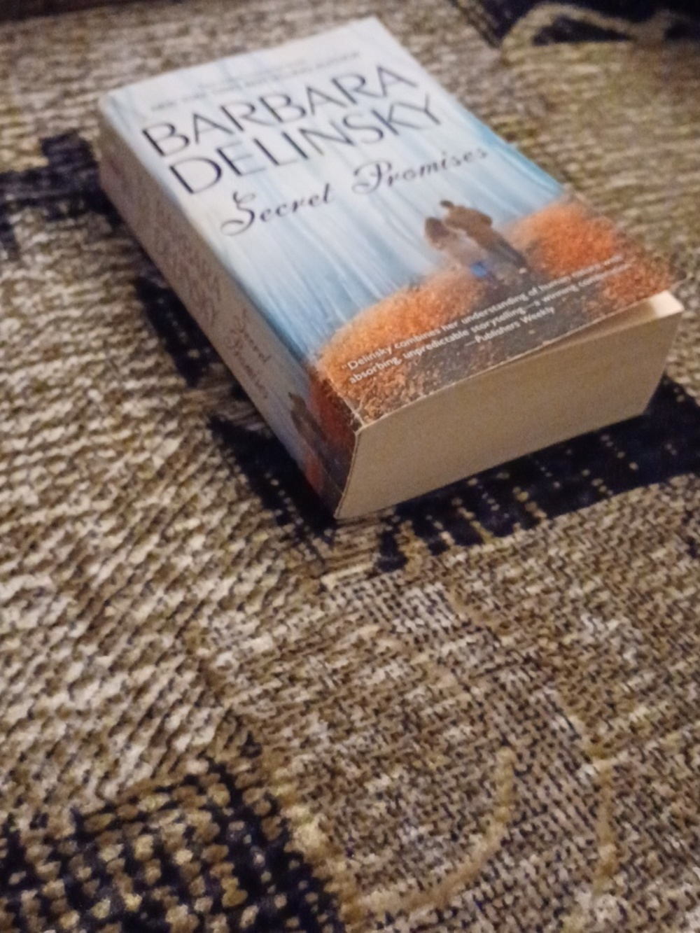 $4 Add-onBarbara Delinsky "Secret Promises" - Paperback (2 Books In 1) - Picture 3 of 7
